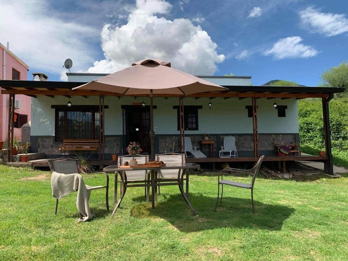 Hostal Isabella Tafi del Valle Bagian luar foto